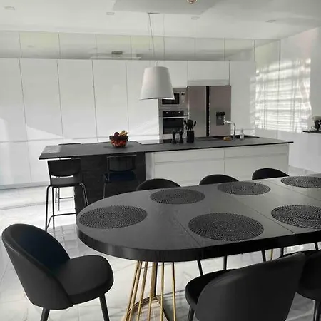 Villa Contemporaine Pres Des Gorges De L'ardeche *
